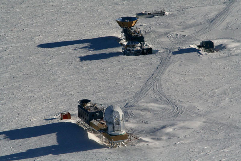 Illustration for article titled Have physicists finally detected gravitational waves?